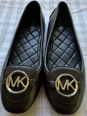 Michael Kors Ballet Flats Driving Shoes MK Silver Tone Logo Charm Black Size 8M